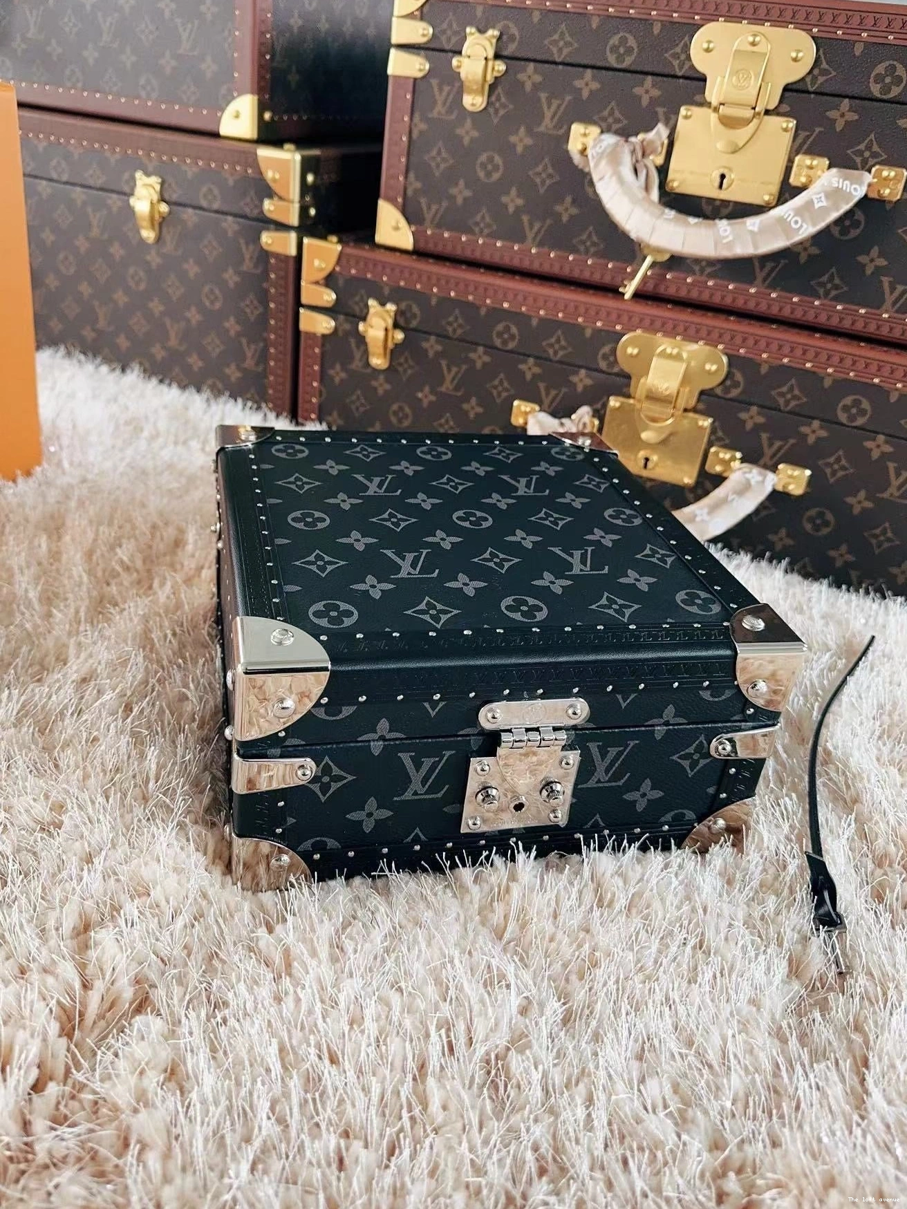 JEWELRY CUSTOM LV BLACK BOX 0722